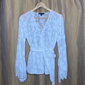 INC - INTERNATIONAL CONCEPTS- LONG SLEEVE LACE TOP [SIZE: MEDIUM] [BRAND NEW]